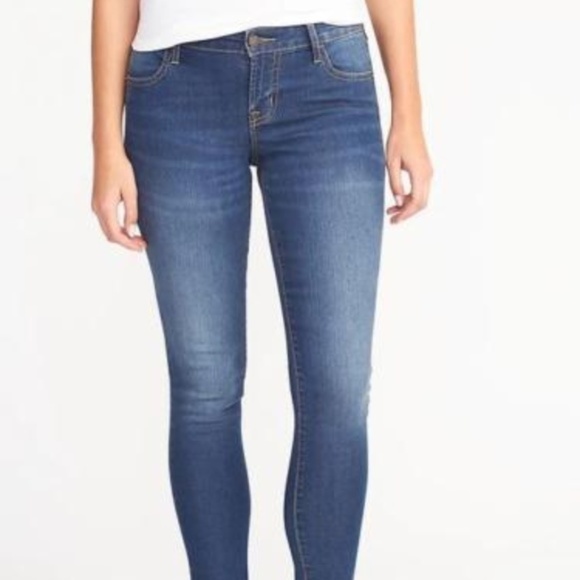 Old Navy Denim - Old Navy Mid-Rise Super-Skinny Ankle Jeans women's
